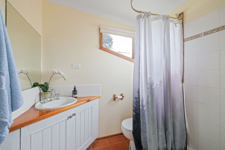 Trackside Family and Friends Escape on Phillip Island