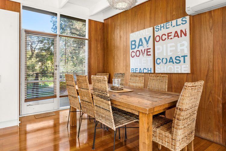 Seabreeze at the Beach in Silverleaves