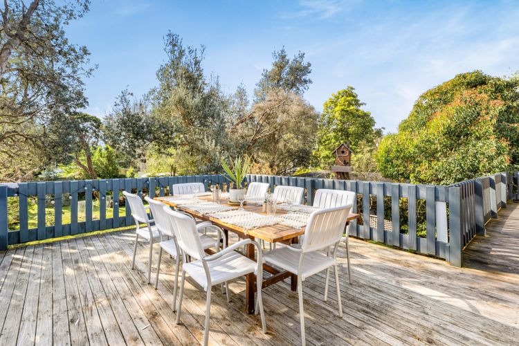 Seabreeze at the Beach in Silverleaves