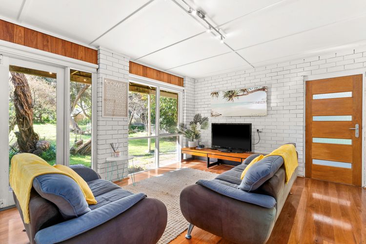 Seabreeze at the Beach in Silverleaves