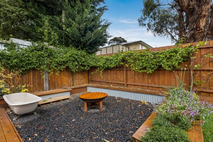 Island Breeze Beach House