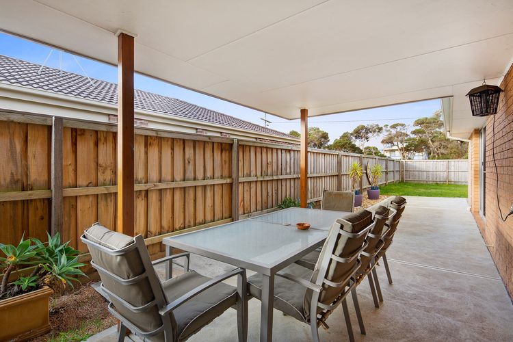 Castlecombe Family Villa