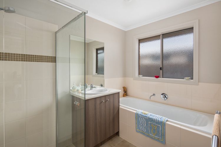 Castlecombe Family Villa