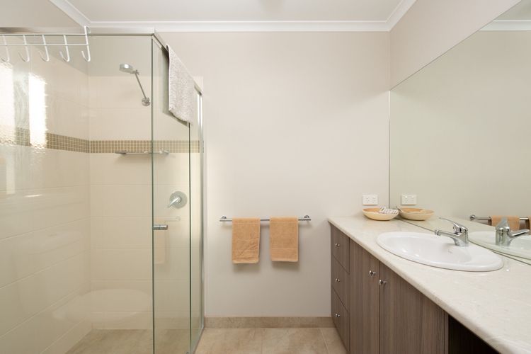 Castlecombe Family Villa