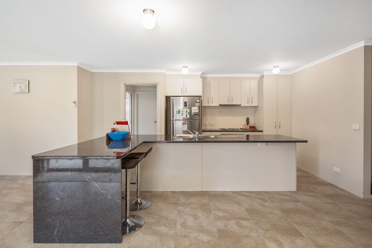 Castlecombe Family Villa