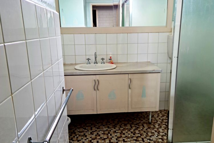 Cozy Foreshore Getaway