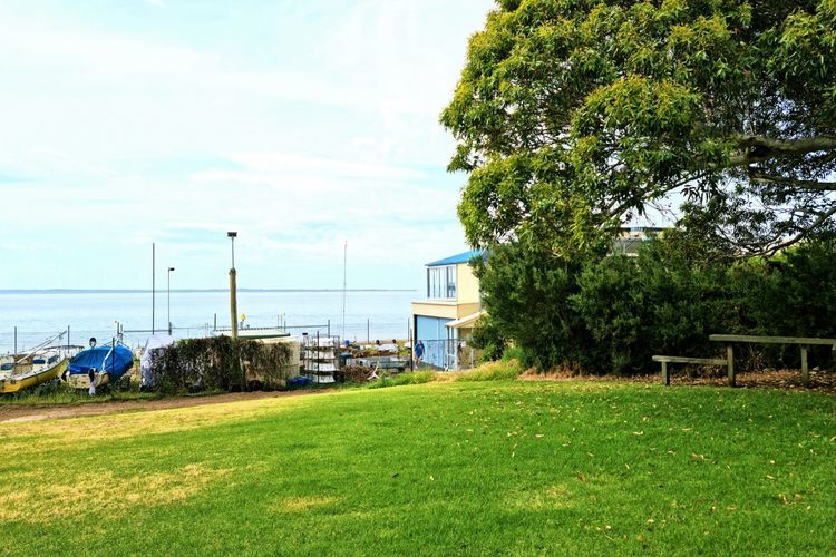 Cozy Foreshore Getaway