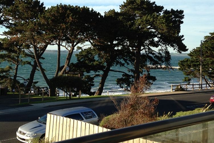 The Hamptons Hideaway on the Esplanade