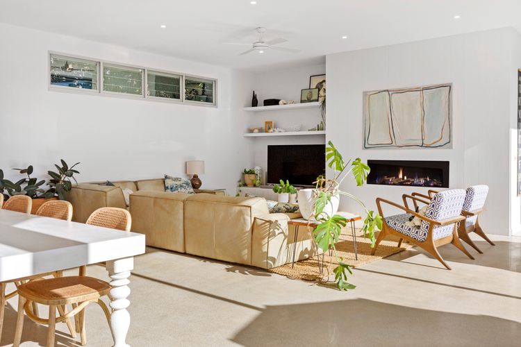 POOLSIDE PARADISE – MOUNT ELIZA