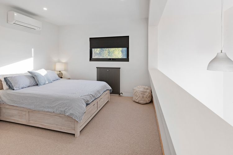 THE LOFT HOUSE