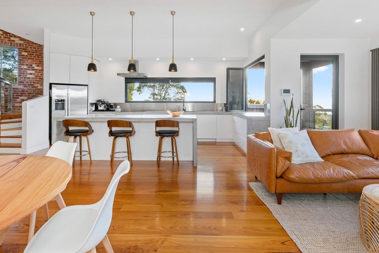 THE LOFT HOUSE
