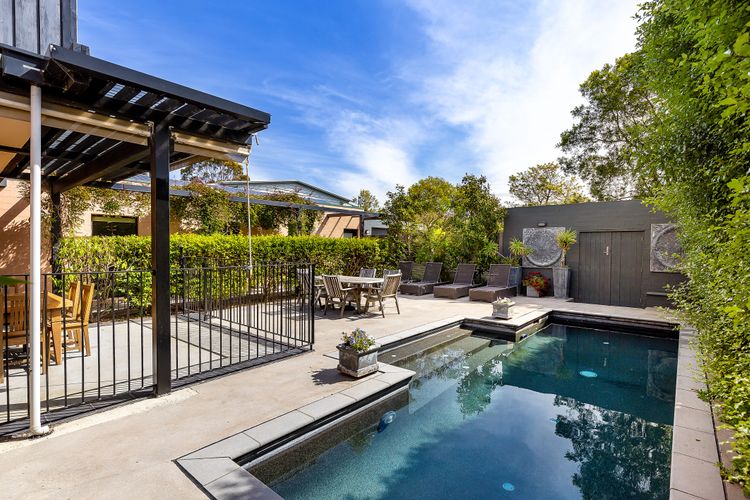 Secluded Luxury on Tower Hill
