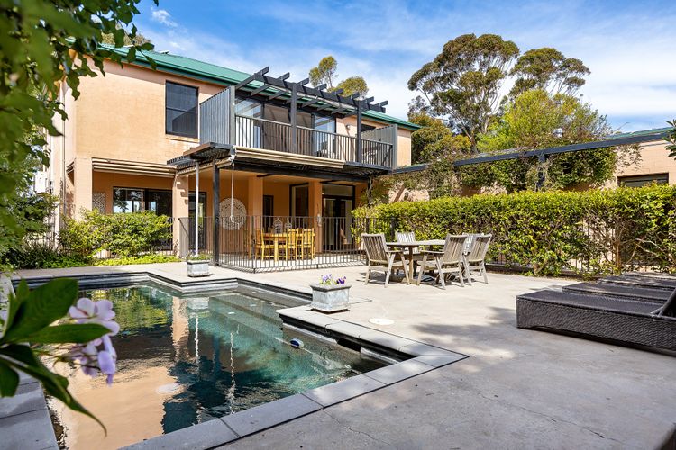 Secluded Luxury on Tower Hill