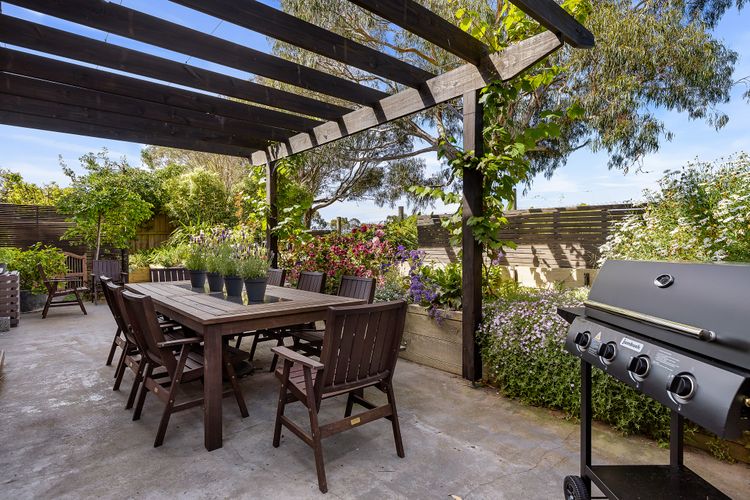 Secluded Luxury on Tower Hill
