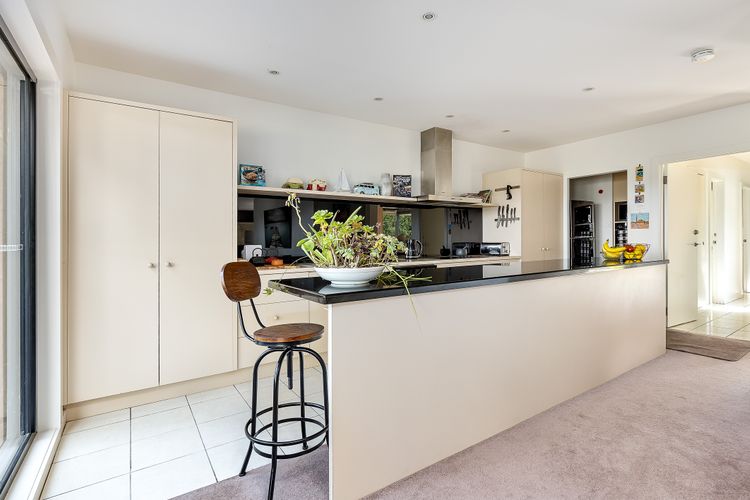 Secluded Luxury on Tower Hill