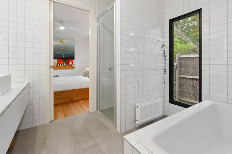 LUXE ON LYDGATE – BLAIRGOWRIE