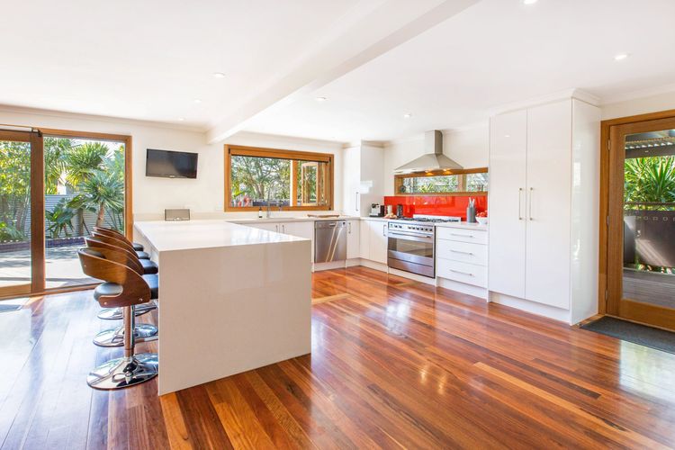 POINT LEO BEACH HOUSE – POINT LEO
