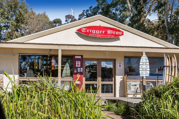 POINT LEO BEACH HOUSE – POINT LEO