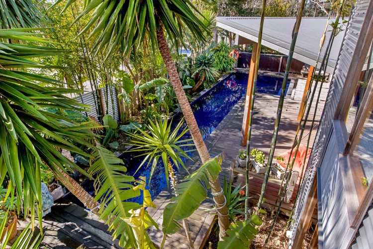 POINT LEO BEACH HOUSE – POINT LEO
