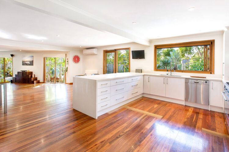 POINT LEO BEACH HOUSE – POINT LEO