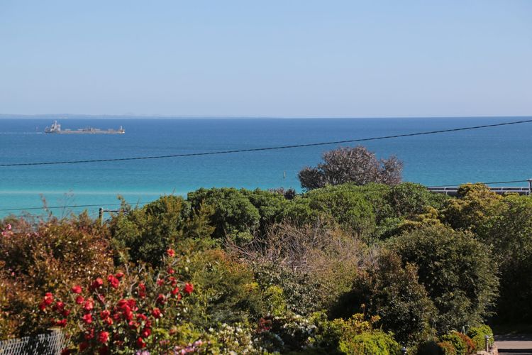 BAY VIEWS ON BROWNE