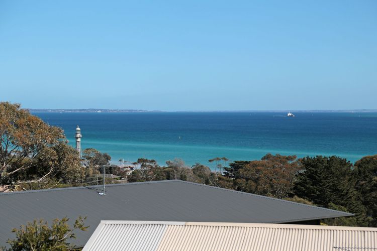 BAY VIEWS ON BROWNE