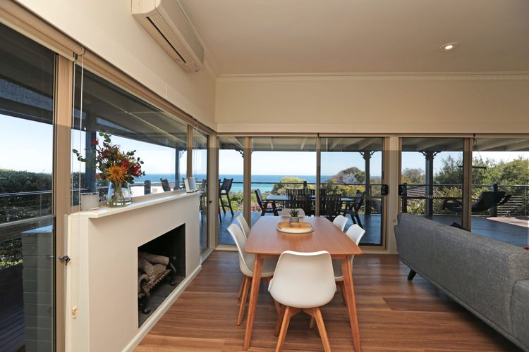 BAY VIEWS ON BROWNE