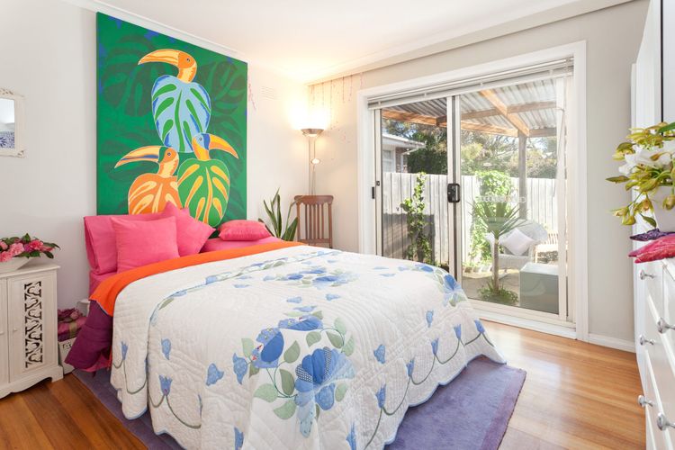 METRES TO THE BEACH – MORNINGTON
