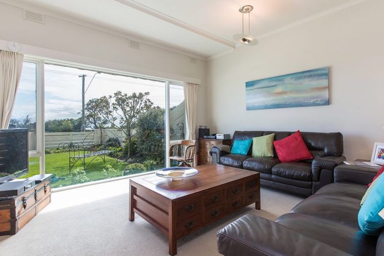 SEAVIEWS MORNINGTON….