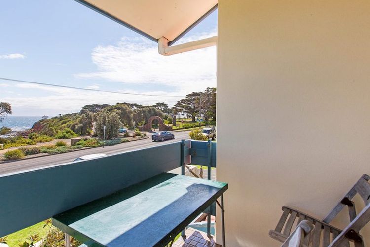 SEAVIEWS MORNINGTON….