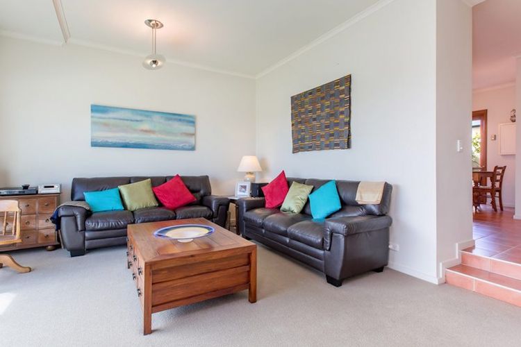 SEAVIEWS MORNINGTON….