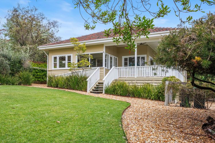 BEACHSIDE GETAWAY – DROMANA