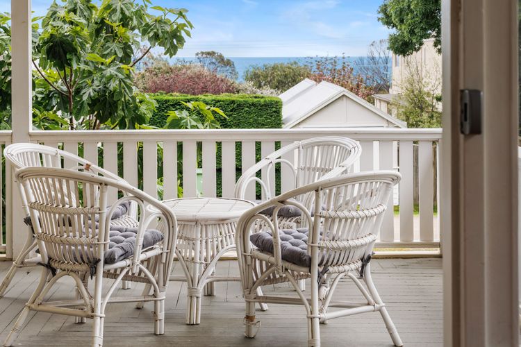 BEACHSIDE GETAWAY – DROMANA