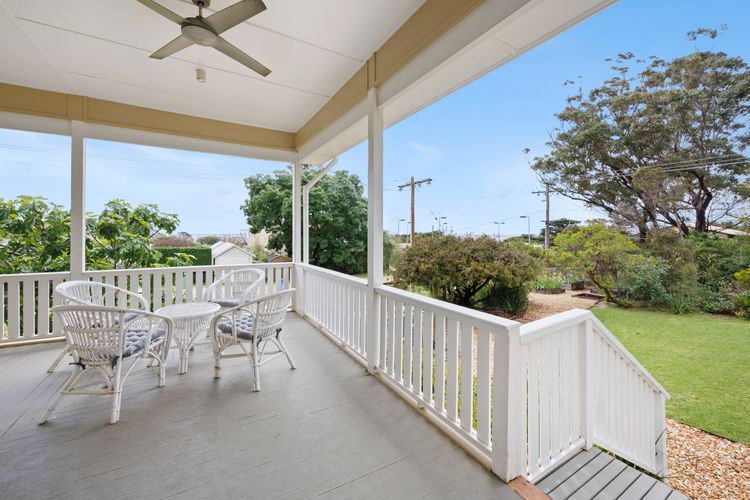 BEACHSIDE GETAWAY – DROMANA
