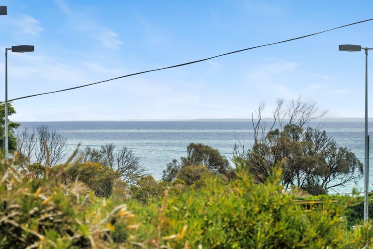 BEACHSIDE GETAWAY – DROMANA