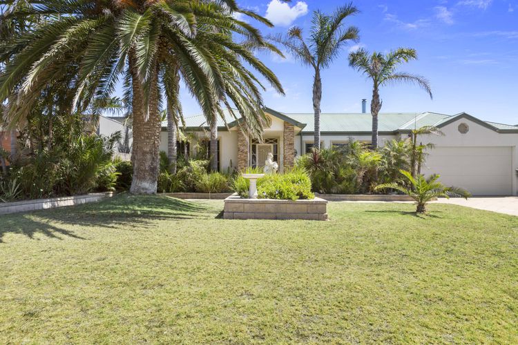 DIAMOND BAY RETREAT – SORRENTO