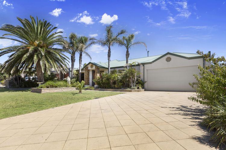 DIAMOND BAY RETREAT – SORRENTO