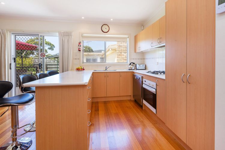 RENOVATED BEACH BEAUTY – ROSEBUD