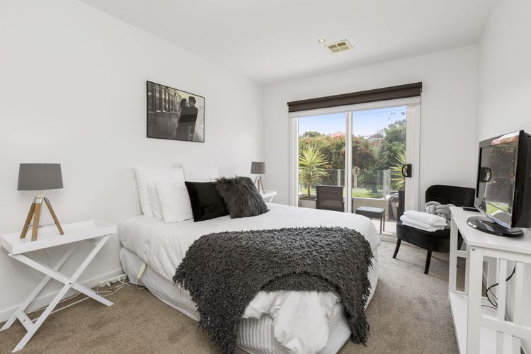 BANGALOW – MORNINGTON
