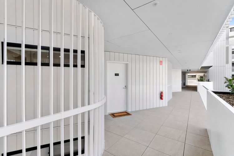 Ohana Apartments 103