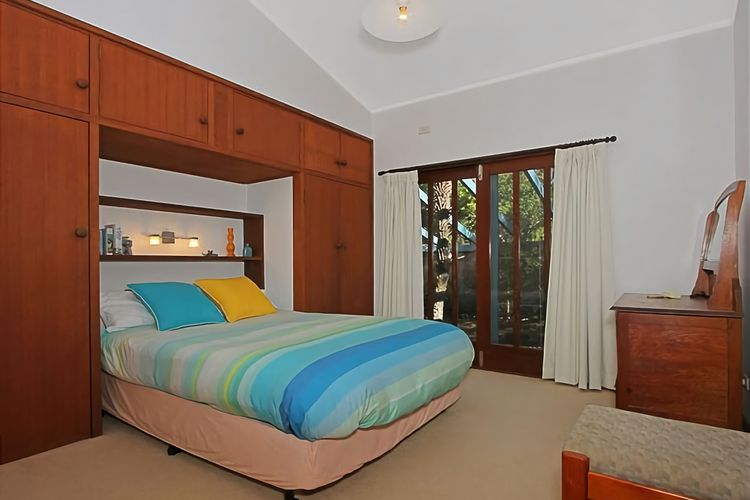 Baringa Crescent Clifftop Living