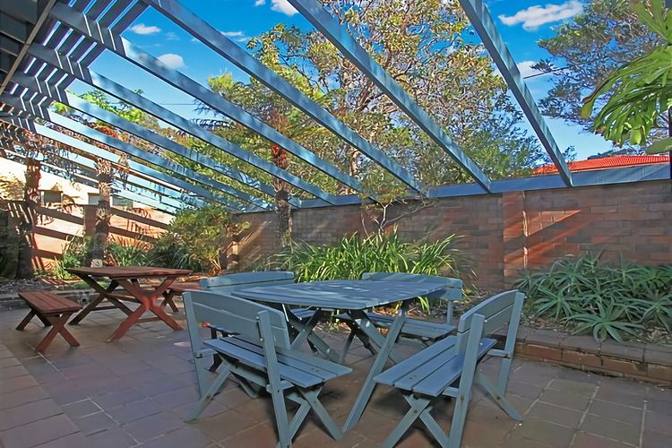 Baringa Crescent Clifftop Living