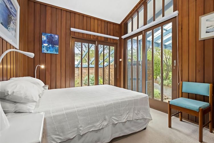 Baringa Crescent Clifftop Living