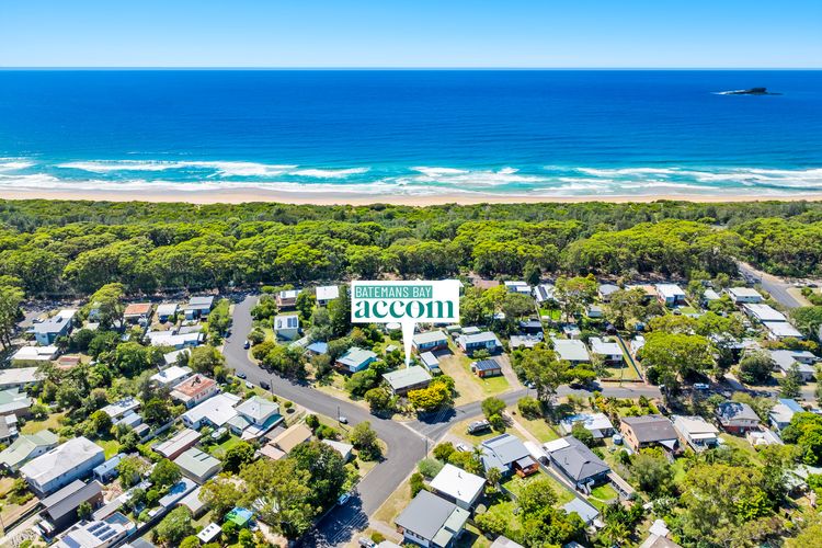 Boomerang at South Durras Whole