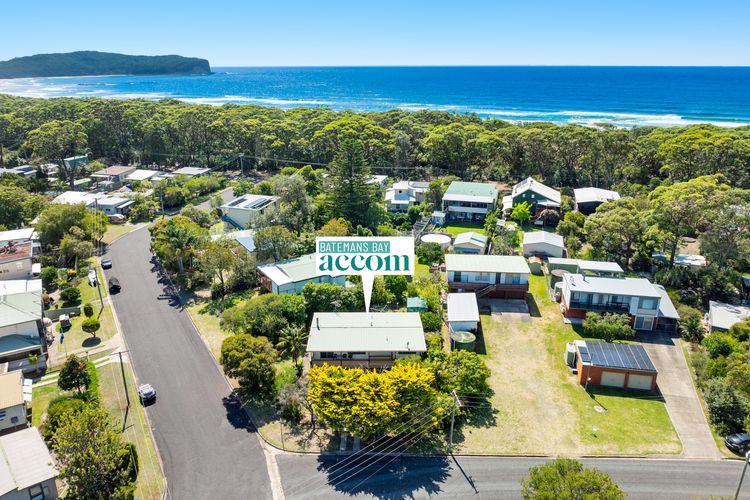 Boomerang at South Durras Whole