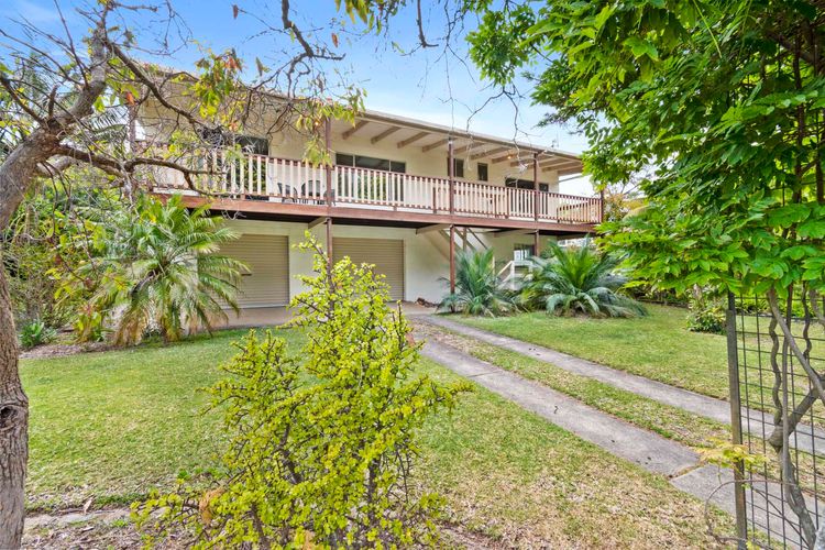 Boomerang at South Durras Whole