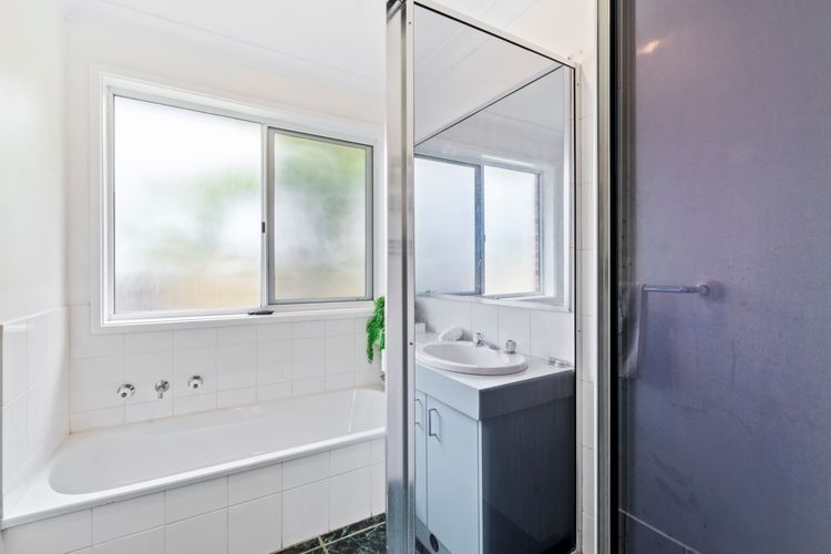 Light and Bright at Maloneys