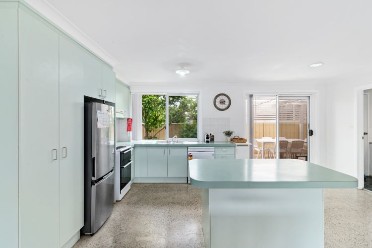 Light and Bright at Maloneys