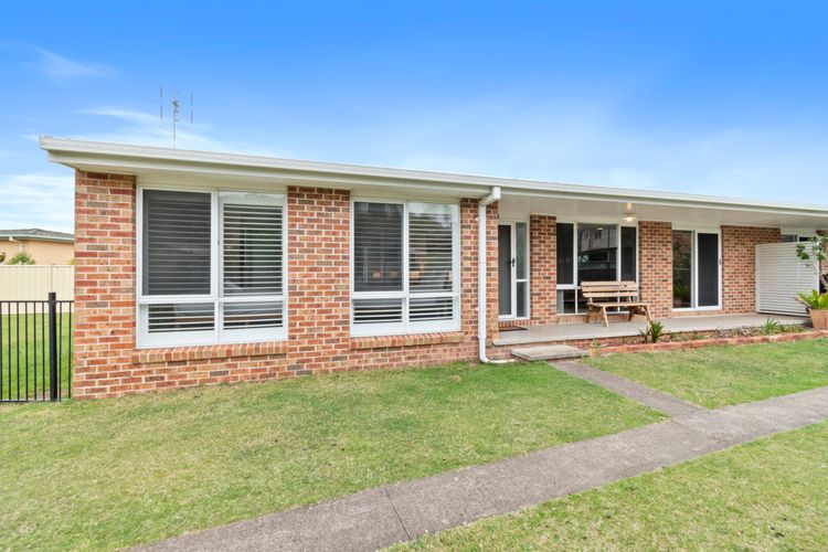 Light and Bright at Maloneys