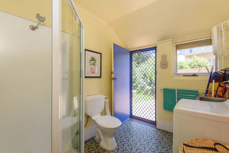 Casey’s Beach House